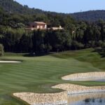 Vistas generales del hoyo 5 de Pula Golf