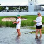 Lewis y Lincicome, pescan en el hoyo 9 en Bahamas. Foto: LPGA Tour