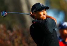 Tiger Woods vuelve a liderar un Grande