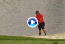 No se pierdan el golpazo de Nicholas Thompson desde el agua en el Arnold Palmer (VÍDEO)