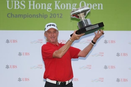 Miguel Ángel Jiménez Campeón en Hong Kong 2012 Foto Asian Tour