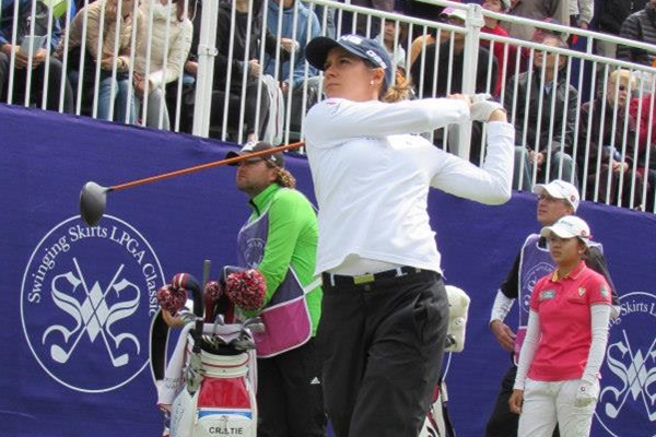 Azahara Muñoz en Lake Merced Golf Club Foto Swinging Skirts LPGA Classic
