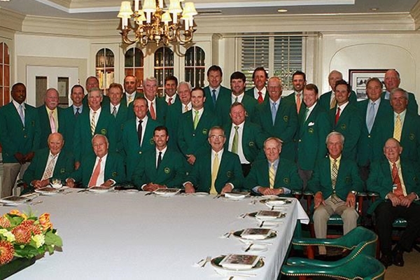 Los campeones en la antesala de la tradicional cena de los martes. Foto: vía Twitter