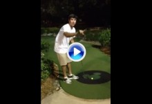 Fantasía de Bubba Watson con el putter desde un Mini Golf ¿Verdadero o Falso? (VÍDEO)