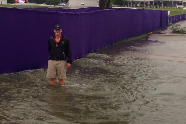 Ian Poulter subió a su cuenta de Twitter esta foto del camino al green del 18