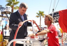 El secretario de Estado para el Deporte se sube al barco español de la Volvo Ocean Race