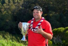 Patrick Reed, campeón de campeones en Hawai. Iguala a Tiger, McIlroy y García