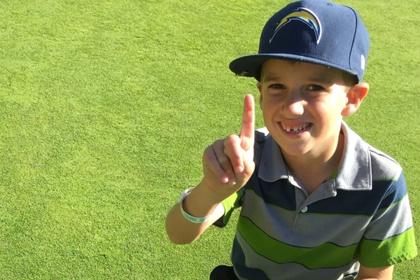 Thomas Browning firmó dos hoyos en uno en la misma ronda. Foto: utsandiego.com