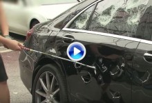 Brutal: Un hombre destroza un Mercedes AMG de 180.000$ con un palo de golf y mucho swing (VÍDEO)