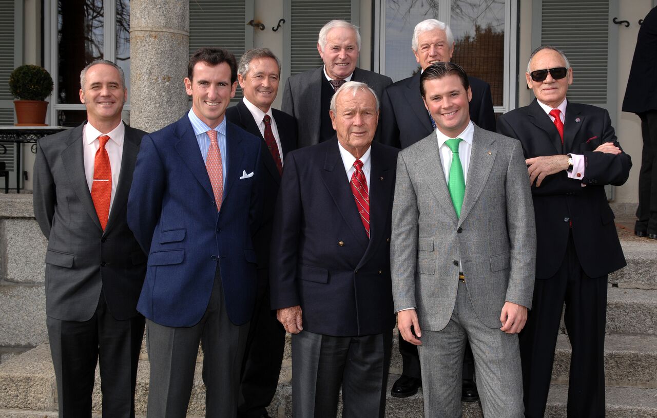 Javier Suárez, Gonzalo Fernández-Castaño, Manolo Piñero, Ramón Sota, Pepito Gallardo, Arnold Palmer, Víctor Melián y Jaime Benito. Foto: Luis Corralo