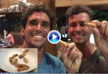 Rafa Cabrera-Bello y Adam Scott se divierten en vacaciones… ¡¡comiendo gusanos vivos!! (VÍDEO)