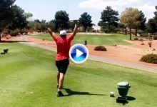 El Golf es divertido… Bueno no para todos, estos dos golfistas acortaron la vida de sus palos (VÍDEO)