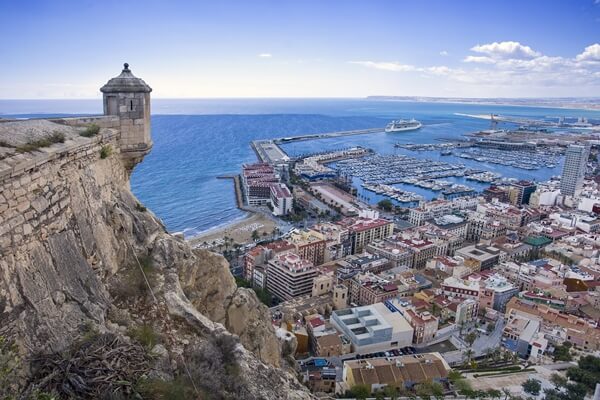 Vista de Alicante desde el Castillo de santa Bárbara