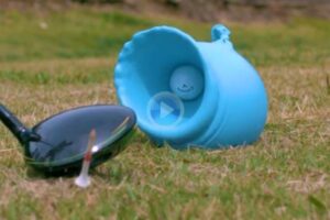 Bola contra bola de agua