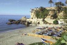 Andalucía muestra al mundo su belleza de arena: este 2020 tendrá cien playas con bandera azul