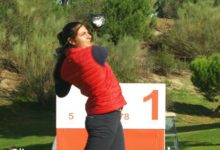Carolina López-Chacarra, lidera el Circuito Nacional en Golf Santander a base de birdies: 67 golpes (-6)