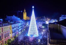 Sevilla brilla con el árbol navideño de luces led más alto de Europa. Suma más de 100000 puntos de luz