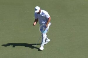 Jon Rahm puño hoyo 11 Mundial Match Play