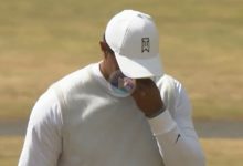 Tiger Woods se mostró visiblemente emocionado tras la ovación que recibió en el hoyo 18
