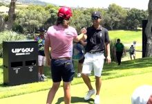 Cameron Smith se puso un casco de obra ante el «peligro» de Kevin Na en el LIV Golf Andalucía