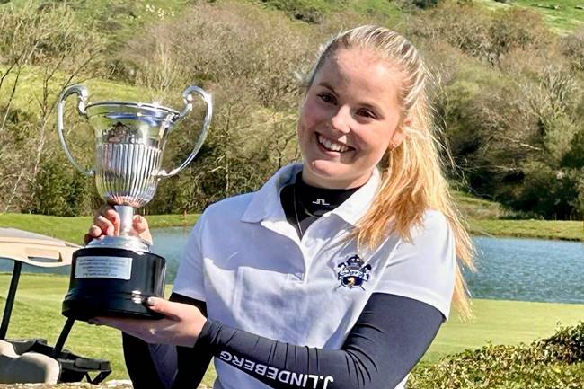 Cloe Amión revalida el título de Campeona de España Sub 18 Femenino en Golf Santa Marina