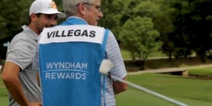 Jay Monahan acompañó el miércoles a Camilo Villegas durante el Pro-Am del Wyndham Champ.