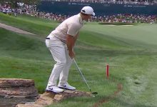 «Rory on the rocks». McIlroy sacó un gran par subido a unas rocas desde el obstáculo de agua