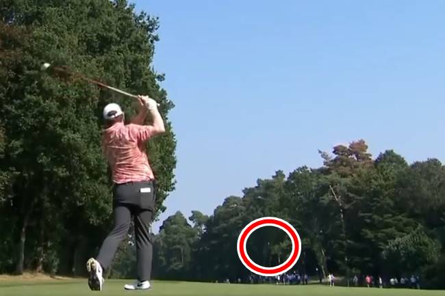 El maravilloso «slice» controlado de MacIntyre con el driver desde la calle en el BMW PGA Champ.