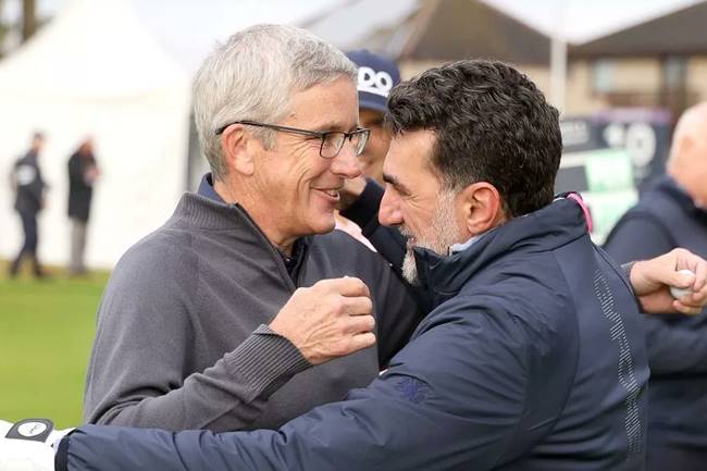 El abrazo entre Monahan (PGA Tour) y Al-Rumayyan (LIV/PIF) ¿Está cerca la paz en el mundo del Golf?