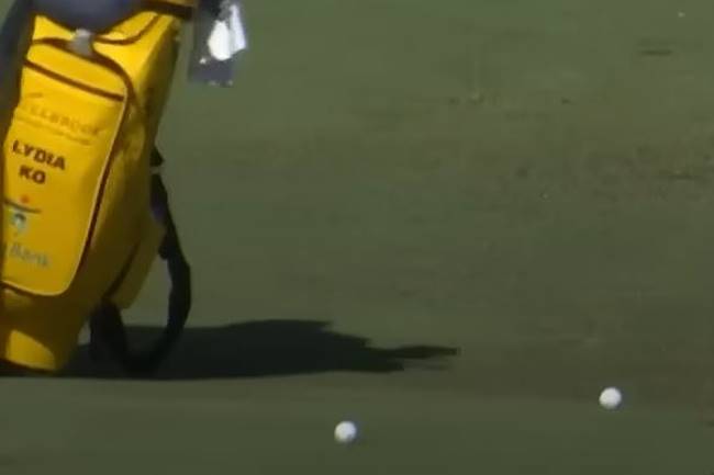 VER: ¿Qué ocurre cuando tu bolsa cae sobre tu bola y la mueve? A Lydia Ko le sucedió en la final LPGA