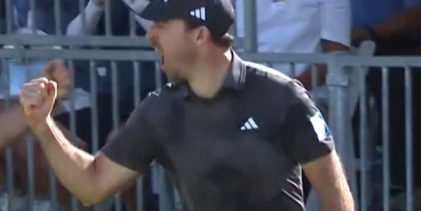 Este chip de Nick Taylor en la última bandera fue clave para poder asegurarse el PlayOff en Hawái