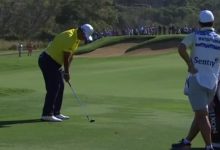 Hideki Matsuyama se anotó el golpe del día este domingo después de embocarla desde 109 yd.