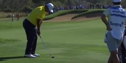 Hideki Matsuyama se anotó el golpe del día este domingo después de embocarla desde 109 yd.