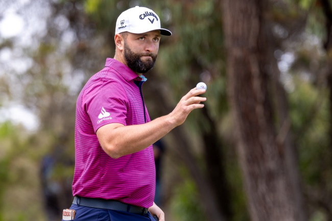 Jon Rahm y David Puig se adentran con los mejores en Adelaida y pelearán por la victoria final