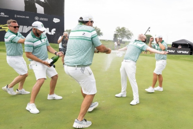 LIV Golf League, LIV Golf Chicago 25, Bolingbrook, Dean Burmester, Celebracion,