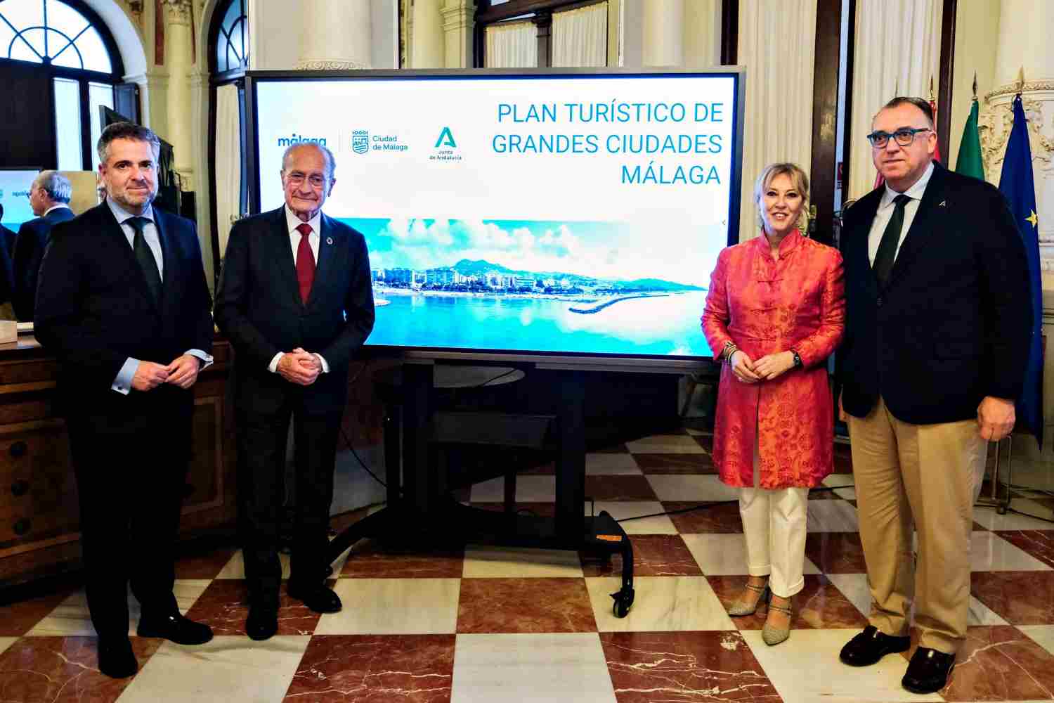 Junta de Andalucía, Ayuntamiento de Málaga, Arturo Bernal, Andalucía, Arturo Bernal, 