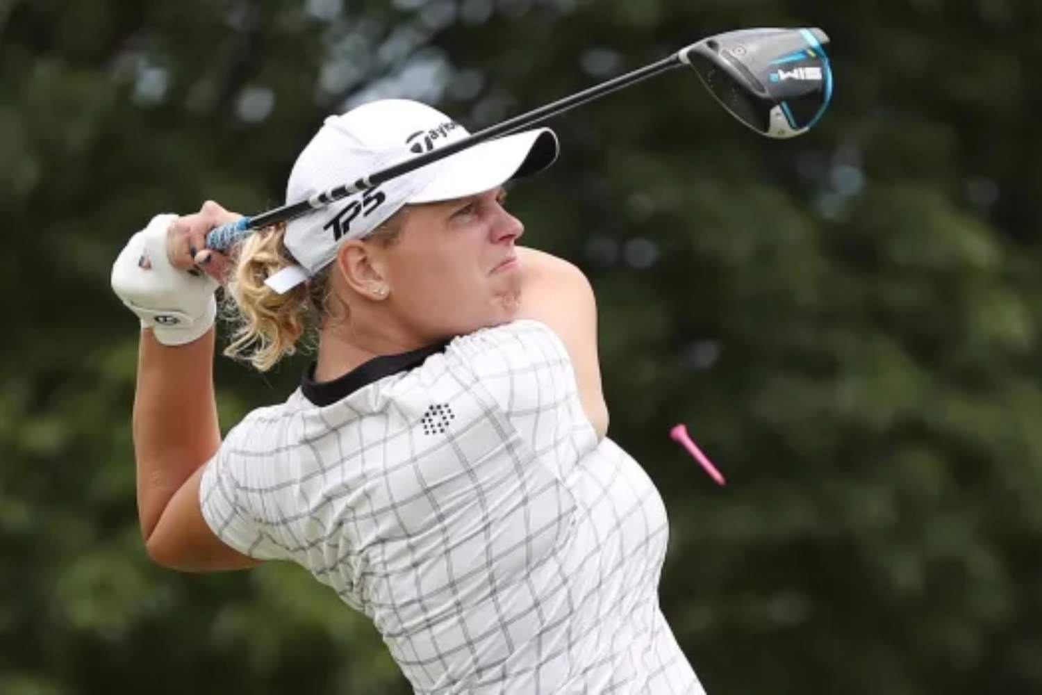 Hailey Davidson, Transgénero,