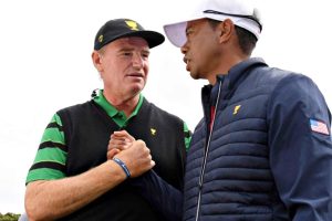 Ernie Els, Champions Tour, Tiger Woods,