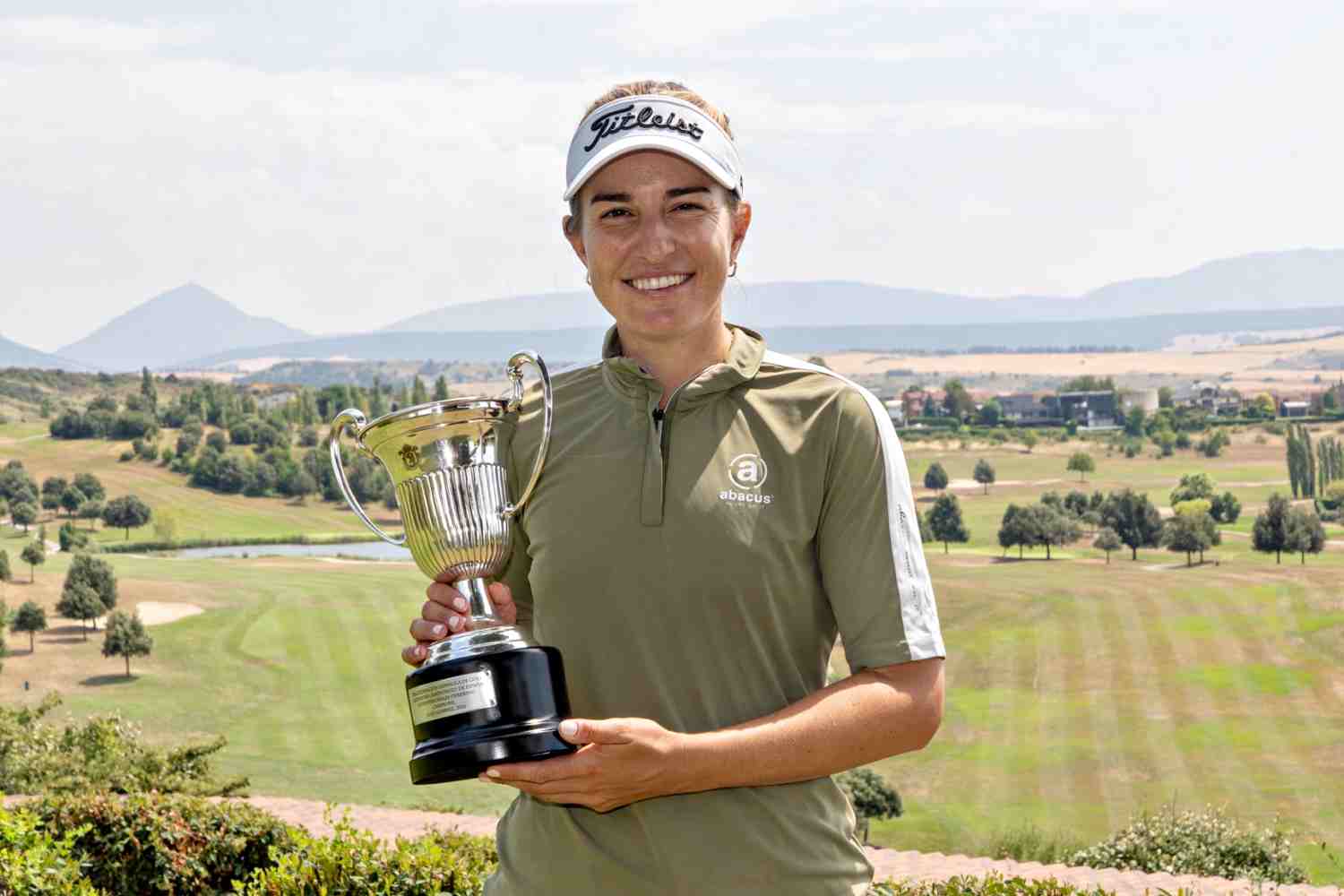 Luna Sobrón, Ana Peláez, Campeonato de España Femenino, María Villanueva,