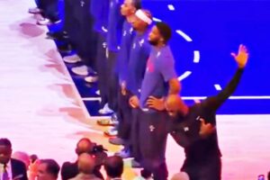 Swing LeBron James, LeBron James, Donald Trump,